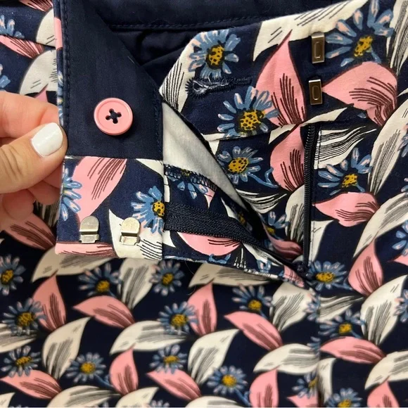 Boden Floral Geometric Dress Pants Size 4L - Picture 2 of 6